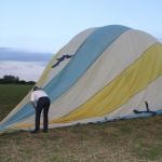 Pliage de la montgolfière avec Antoine de Pompignan
